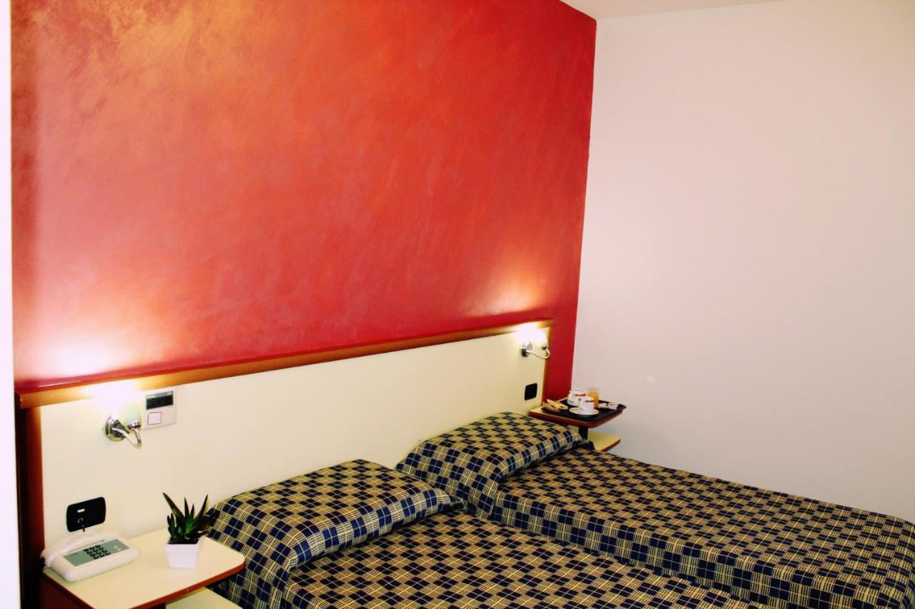 Hotel Miravalle ريبيرا المظهر الخارجي الصورة