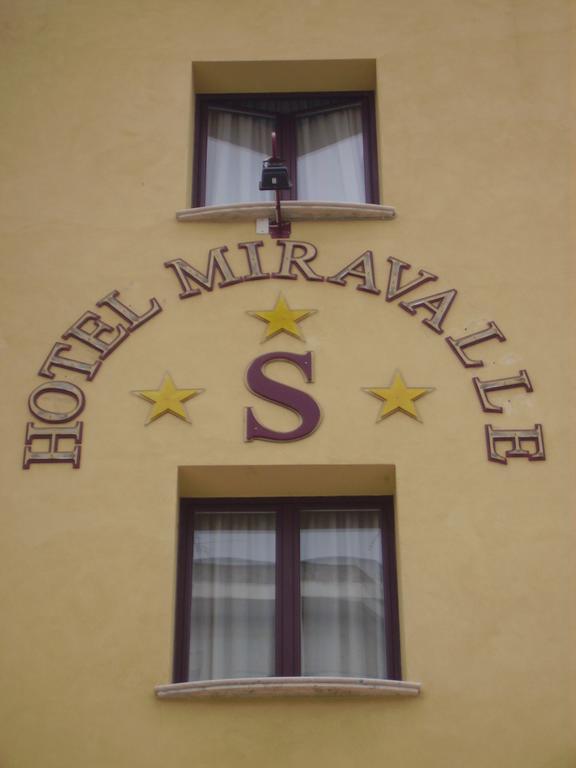 Hotel Miravalle ريبيرا المظهر الخارجي الصورة