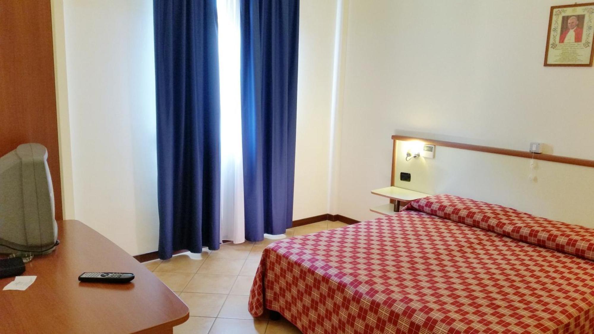 Hotel Miravalle ريبيرا الغرفة الصورة
