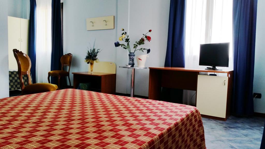Hotel Miravalle ريبيرا الغرفة الصورة