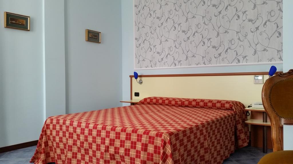 Hotel Miravalle ريبيرا الغرفة الصورة