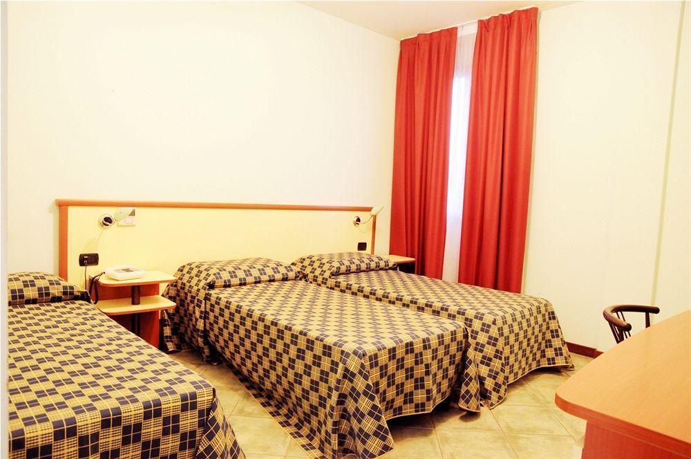 Hotel Miravalle ريبيرا المظهر الخارجي الصورة