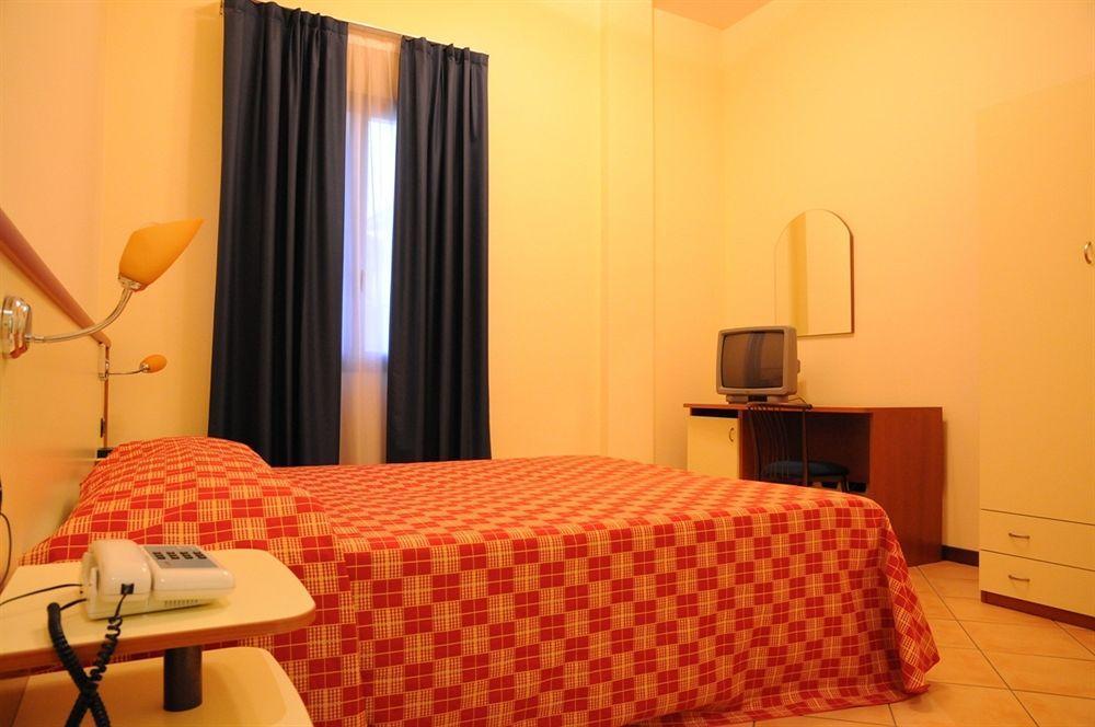 Hotel Miravalle ريبيرا المظهر الخارجي الصورة