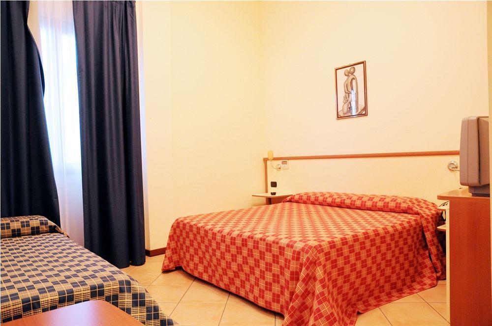 Hotel Miravalle ريبيرا المظهر الخارجي الصورة