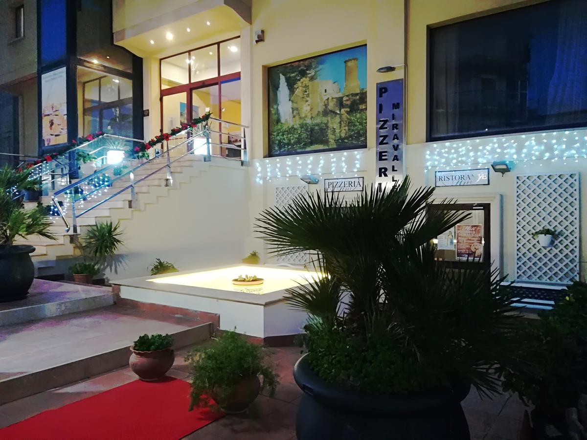 Hotel Miravalle ريبيرا المظهر الخارجي الصورة
